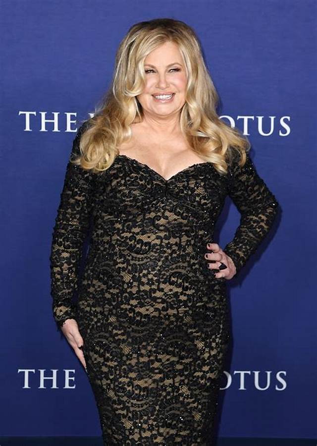 Jennifer Coolidge Net Worth: Wiki, Bio, Age, Family, and Husband