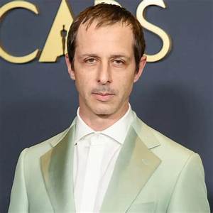 Jeremy Strong Movies, Height, Net Worth, Instagram, Age, Nationality