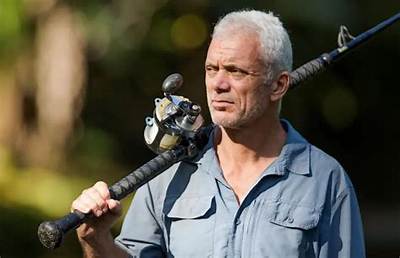 Jeremy Wade Bio, Age, Wife, Dark Waters, River Monsters, Height, Books and Net Worth