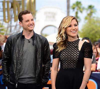 Jesse Lee Soffer Wife: Know About His Net Worth, Height and Weight
