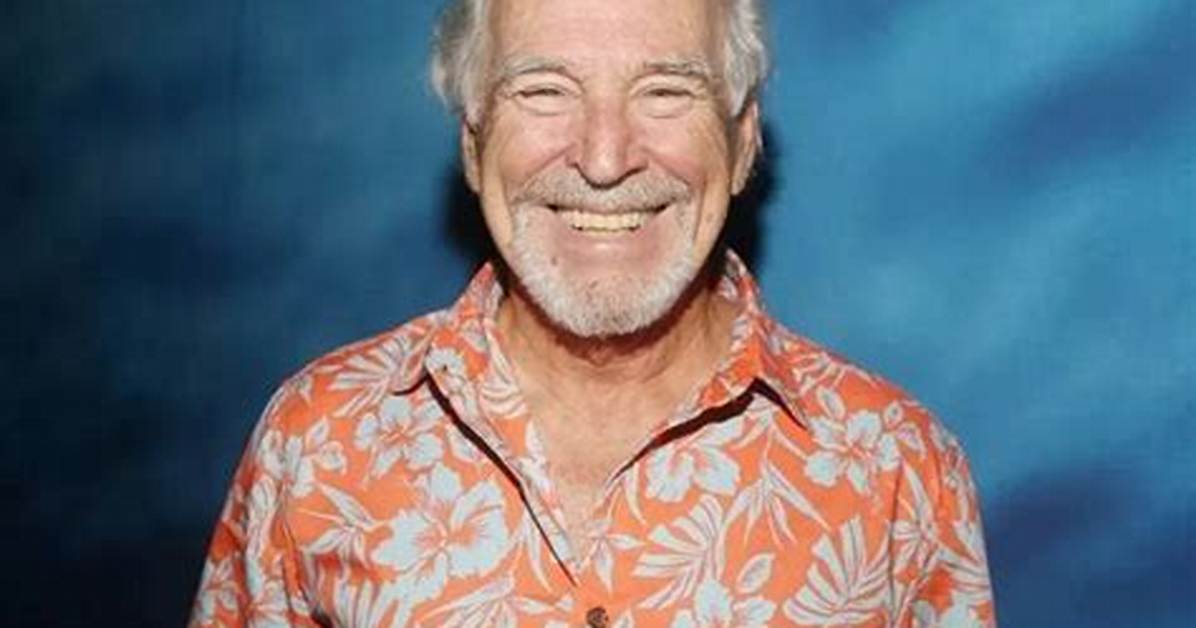 Jimmy Buffett Height, Weight, Net Worth, Age, Birthday, Wikipedia, Who, Nationality, Biography
