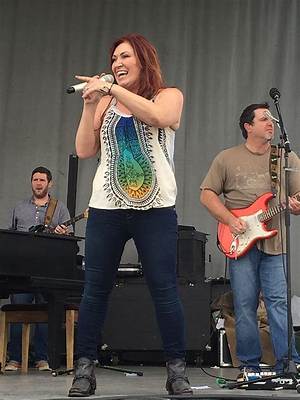 Jo Dee Messina’s Net Worth, Biography, Fact, Career, Awards and Life Story