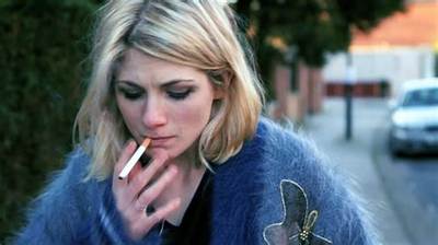 Jodie Whittaker: Husband, Net Worth, Tattoos, Smoking & Body Measurements