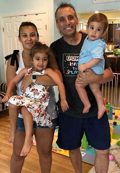 Joe Gatto Wife, Baby, Daughter, Net Worth, Wiki, Sister, Height, Family