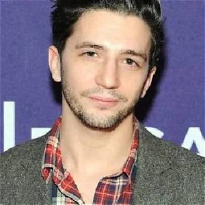 John Magaro Bio, Age, Height, Wife, Net Worth, Movies, Tv Shows