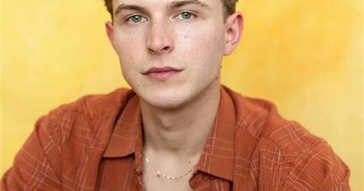 Johnny Berchtold Age, Tiktok, Height, Instagram, Merch Wiki, Biography