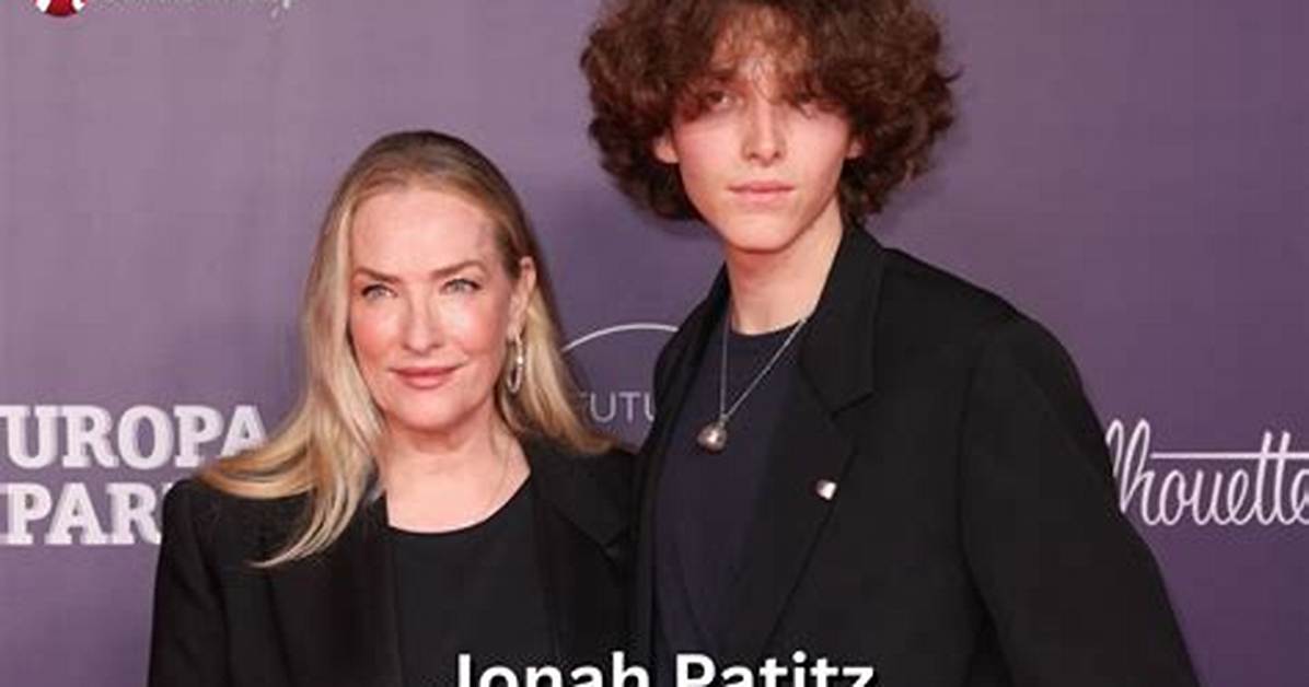 Jonah Johnston Biography, Wiki, Age, Height, Parents, Girlfriend, 7 Little Johnsons and Net Worth.