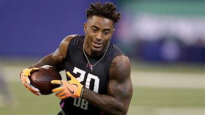 Jordan Whitehead Salary, Net Worth, Wiki, Biography, Parents, Girlfriend, Age, Height