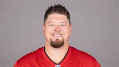 Josh Wells Salary, Net Worth, Pff, Football Card, Contract