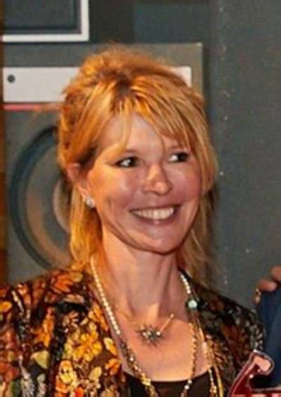 Journalist Julia Davis Wikipedia, Further Details on the Daily Beast and Washington Post Contributor