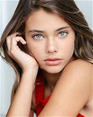 Julia Winter Bio, Wiki, Age, Family, Boyfriend, Movies, Tv Shows and Net Worth