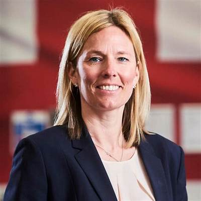 Julie Ashfield Aldi Salary, Net Worth, Husband and Family