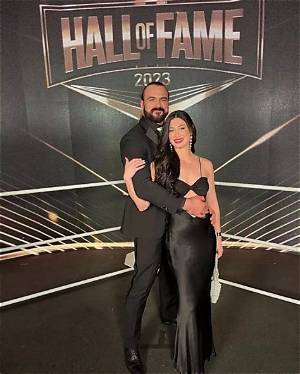 Kaitlyn Frohnapfel Age, Height, Wikipedia, Biography, Drew Mcintyre Wife, Instagram