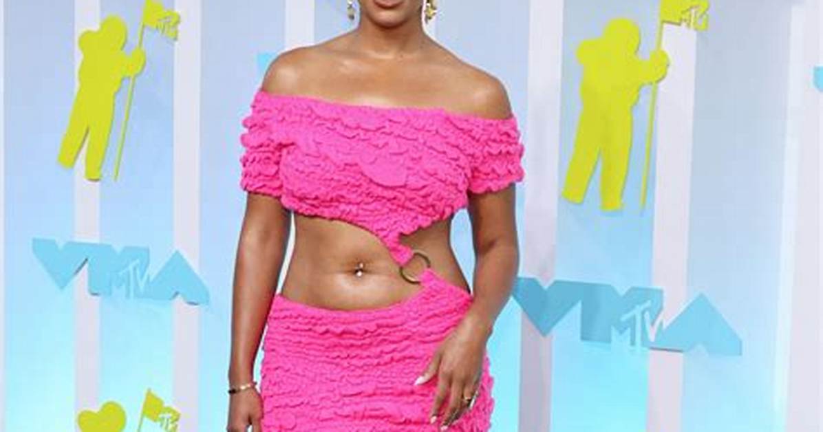 Kamie Crawford Bio, Wiki, Age, Height, Parents, Sisters, Married, Catfish and Net Worth