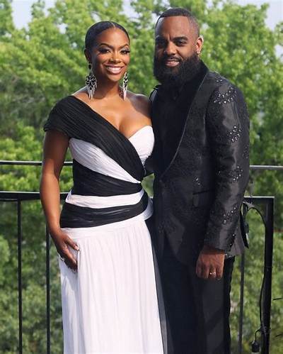 Kandi Burruss Wiki: Net Worth, Wedding, Husband Todd Tucker, Daughter Riley, Weight Loss