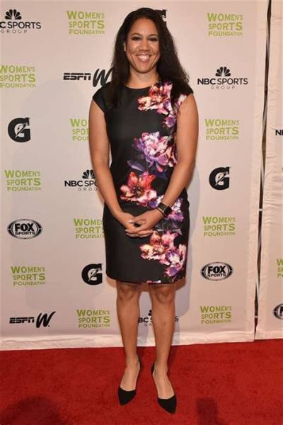 Kara Lawson Biography, Wikipedia, Net Worth and Husband Damien Barling – Is She Still Married?