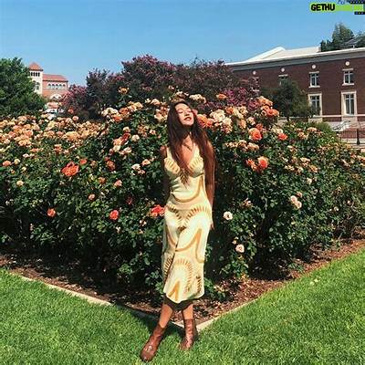 Kat Ingkarat Wikipedia, Age, Biography, Height, Boyfriend, Family, Instagram