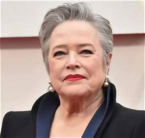 Kathy Bates Gay, Net Worth, Age, Husband, Married, Height, Lesbian, Bio