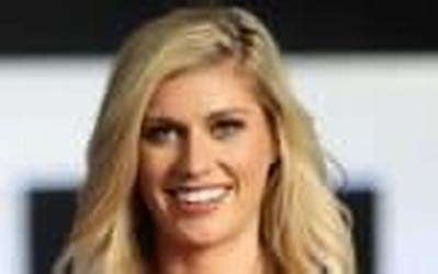Kayce Smith Bio, Age, Husband, Boyfriend, Family, Espn, Barstool and Net Worth