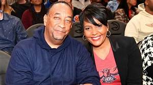 Keisha Lance Bottoms Husband Illness & Leggings Controversy, What Happened at Atlanta Restaurant?