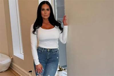 Kendra Lust (Actress) Wiki, Bio, Age, Height, Weight, Boyfriend, Measurements, Net Worth, Facts
