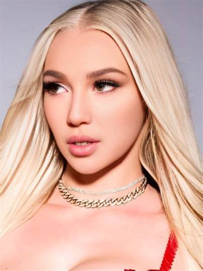 Kendra Sunderland (Model) Wiki, Bio, Age, Height, Weight, Boyfriend, Net Worth, Family, Career, Facts