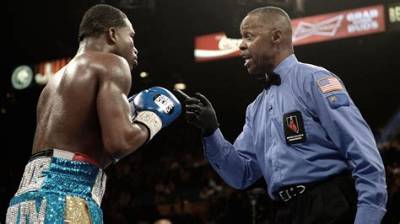 Kenny Bayless Boxing Referee Bio, Age, Salary, Net Worth, Wife