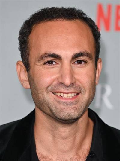 Khalid Abdalla Height: How Tall Is Khalid Abdalla?