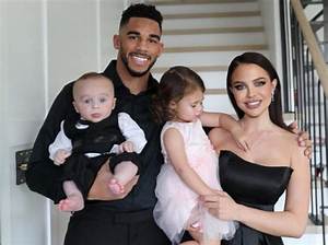 Kids: Who Is Kensington Ava Kane: Evander Kane Daughter with Wife Anna Kane? Her Age Explored