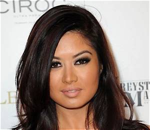 Kim Lee Net Worth: How Rich Is Bling Empire’s Kim Lee?