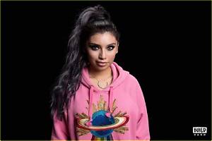 Kirstin Maldonado (Pentatonix) Wedding, Injury, Net Worth, Husband, Wiki