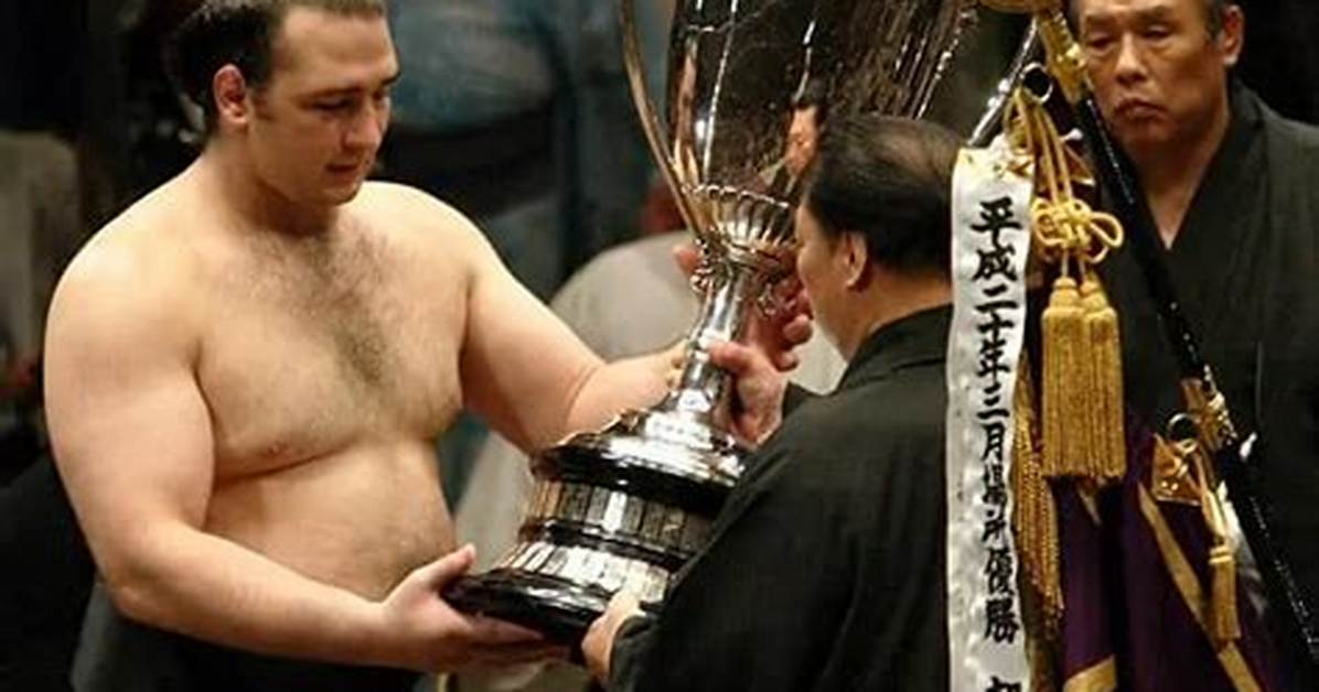 Kotooshu Katsunori: Early Life, Injuries & Net Worth