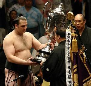 Kotooshu Katsunori: Early Life, Injuries & Net Worth