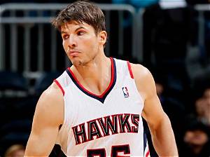 Kyle Korver: Wife, Net Worth, Tattoos, Smoking & Body Facts