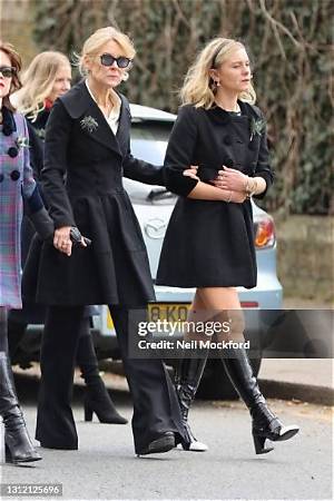 Lady Lola Crichton-Stuart Age: Meet Marquess of Bute Daughter on Instagram