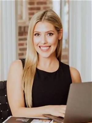 Laine Neil Age, Wiki, Height, Boyfriend, Married, Bikini, Measurements, Dating Facts