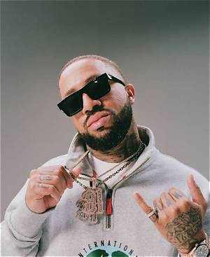 Larry June Age, Height, Songs, Merch, Concert, Shoes, Full Name