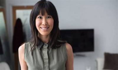 Laura Ling Bio, Husband, Age, Net Worth, Euna Lee, Book and Bill Clinton
