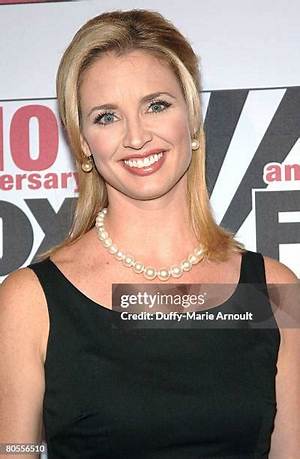 Laurie Dhue