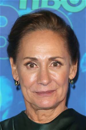 Laurie Metcalf: Dating, Net Worth, Tattoos, Smoking & Body Measurements