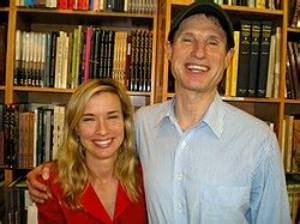 Laurie Oseran: Who Is Ron Wyden’s Ex-Wife?