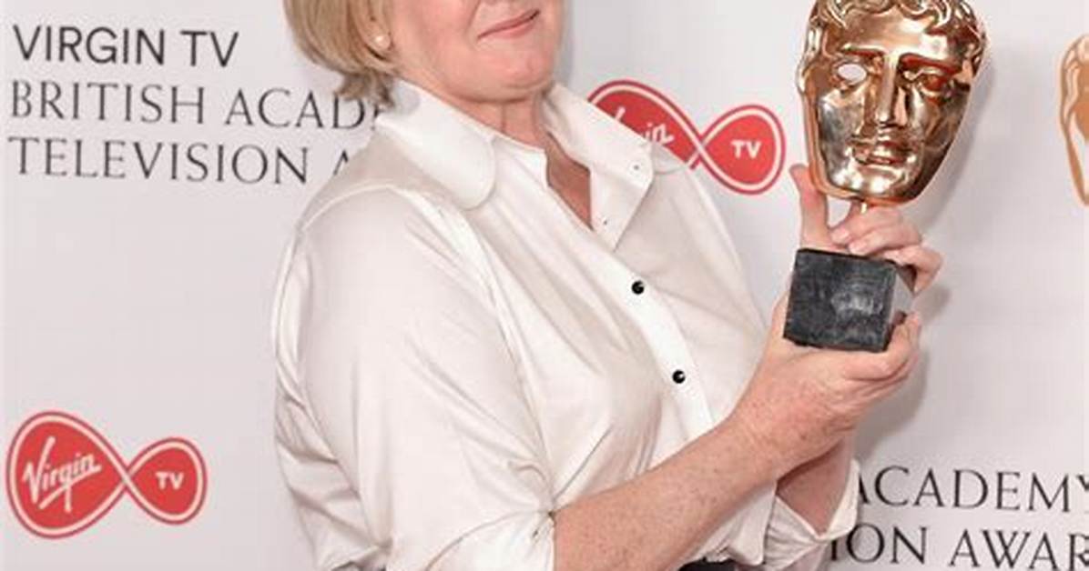Learn About Sarah Lancashire Weight Gain Reasons with Before and After Photos