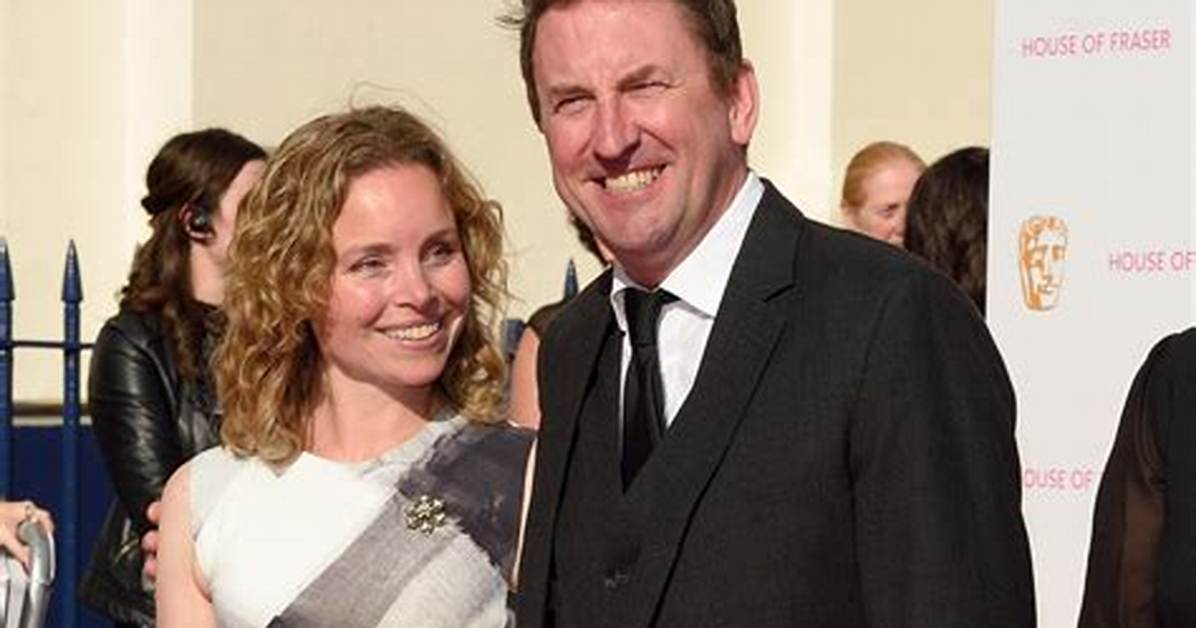 Lee Mack Wife Tara Mckillop and Family of 4, Meet His Three Children