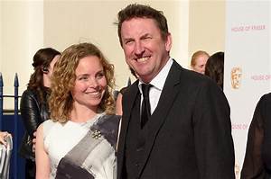 Lee Mack Wife Tara Mckillop and Family of 4, Meet His Three Children