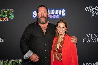 Leeann Kreischer: Bert Kreischer’s Wife Age, Children, Instagram, Net Worth, Bio