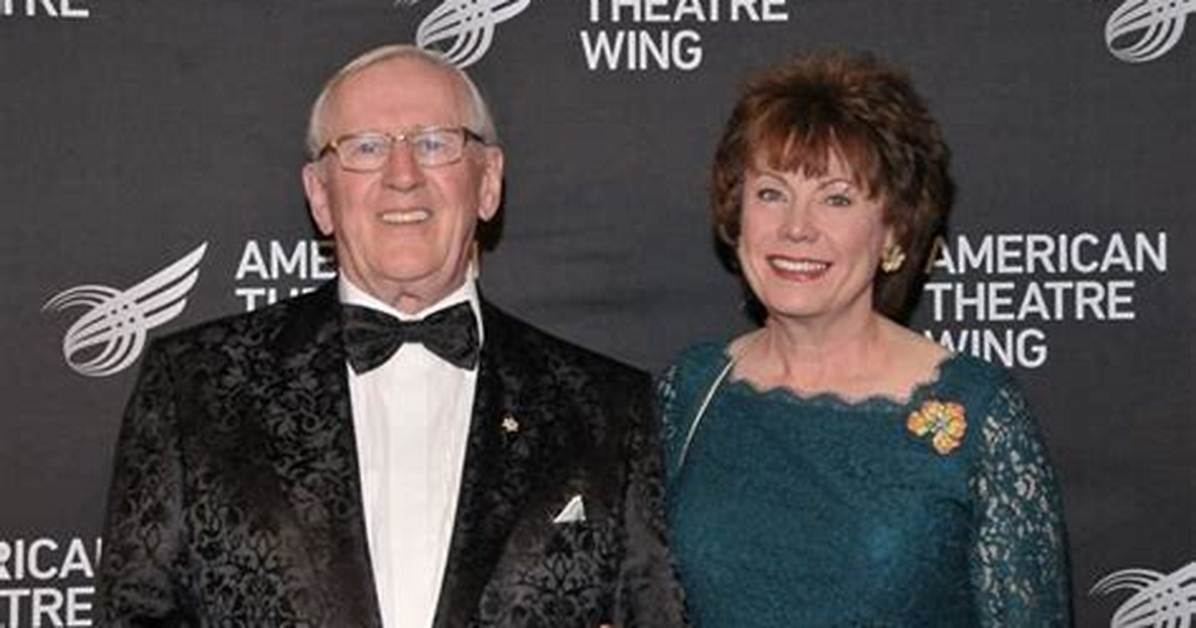 Len Cariou Bio, Wiki, Age, Height, Wife, Family, Children, Actor, Blue Blood, and Net Worth