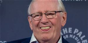 Len Cariou Teeth Starts a Discussion Among His Fans