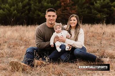 Leo Chenal Wife: Meet Randi Siebenthal