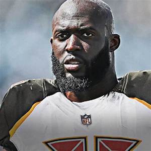 Leonard Fournette Age, Wiki, Biography, Wife, Salary, Height, Weight, Waived