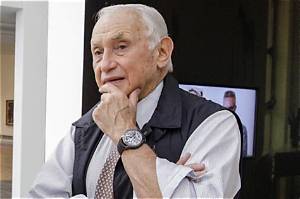 Les Wexner Age, Organizations Founded, Harvard, Documentary, House